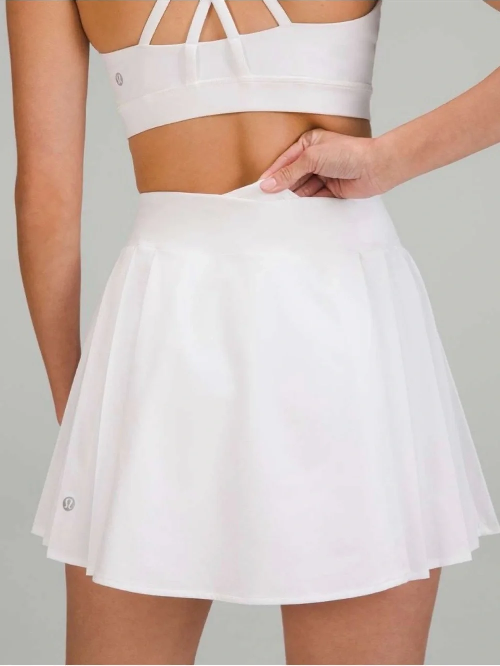 Lululemon Side Pleat High Rise Tennis Skirt in White Sz 10